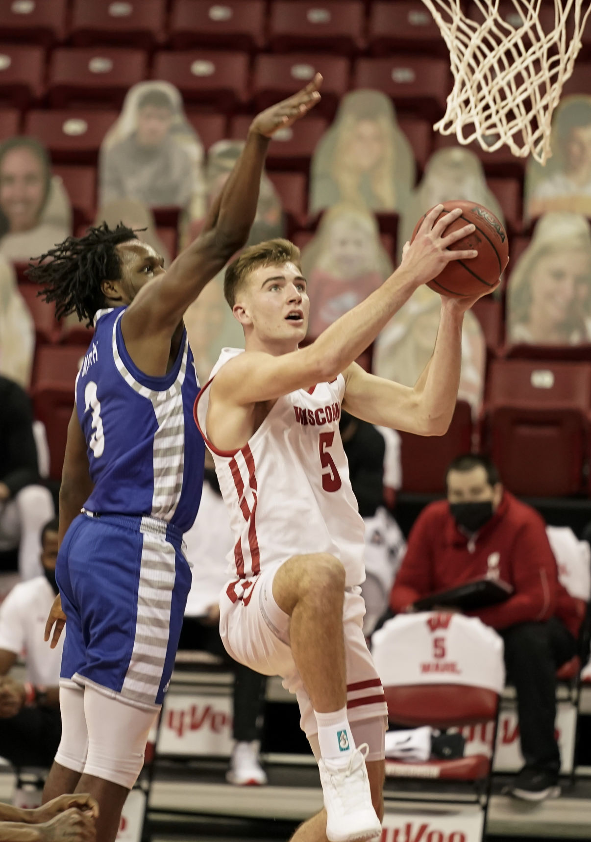 E Illinois Wisconsin Basketball
